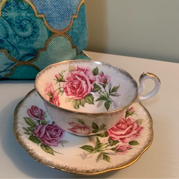 Royal Standard Pink Roses Tea Cup and Saucer, Heavy Gold Bone China - Picture 2 of 9